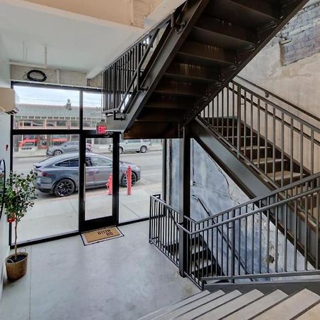 Historic Apartment In Prime Location Мемфіс Екстер'єр фото