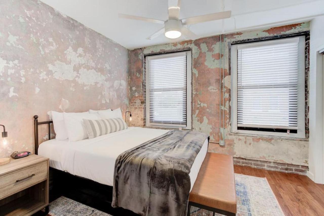 Historic Apartment In Prime Location Мемфіс Екстер'єр фото